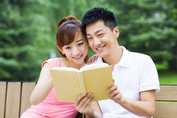 Viecj-can-lam-giup-hai-ban-gan-gui-va-hieu-nhau-hon-1 kết nối sâu sắc trong tình yêu - hình minh họa 2