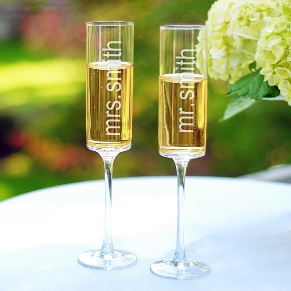First Christmas Together Champagne Glasses quà cưới Giáng sinh độc đáo - hình minh họa 2