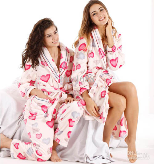 Đồ ngủ nhẹ nhàng ngày thu sang chọn đồ ngủ mùa thu