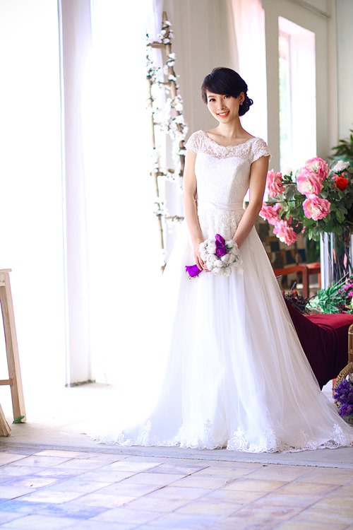 váy cưới cô dâu ngực lép - hình minh họa 10
