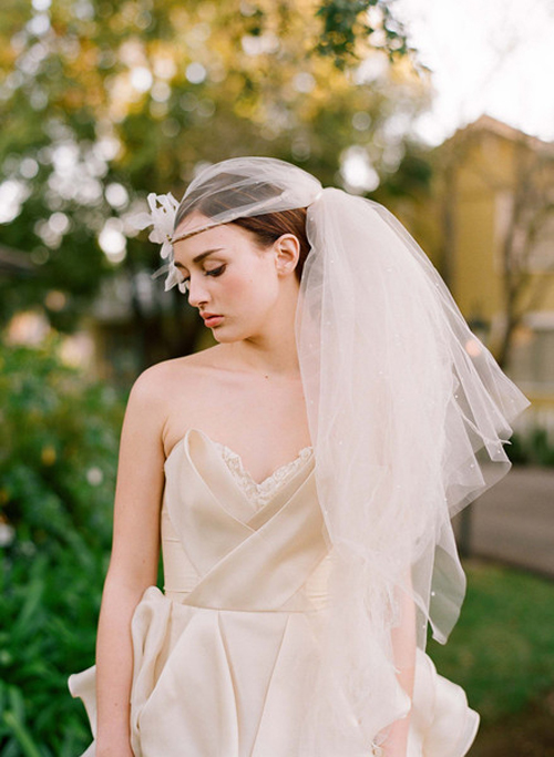 Làm cô dâu đẹp như Anne Hathaway với băng đô to bản băng đô cô dâu - hình minh họa 7