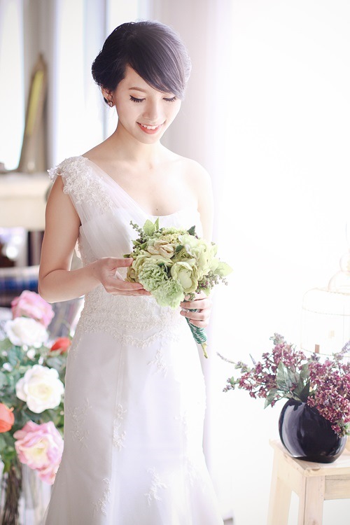 váy cưới cô dâu ngực lép - hình minh họa 9