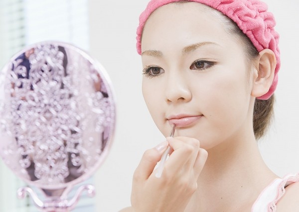son dưỡng kém chất lượng - hình minh họa 2