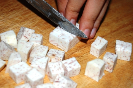 Xôi Nếp Khoai Môn Lá Cẩm
