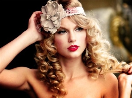 Sử dụng bờm tóc siêu đẹp như Taylor Swift phong cách bờm tóc