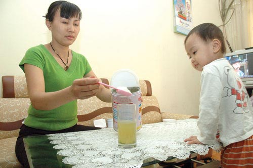 Pha sữa cho trẻ cần chú ý gì?, Làm mẹ, pha sua cho tre, pha sua cho be, pha sua cho con, pha sua, nuoi con, lam me