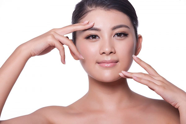 Bí Quyết Xóa Mờ Quầng Thâm Và