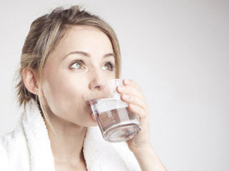 sử dụng nước súc miệng