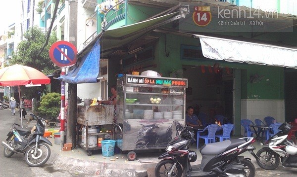 Sài Gòn: Đi ăn nui xào “tá lả” mới lạ của người Hoa 1 Thưởng Thức Nui Xào Tá Lả Người