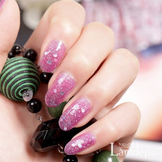 Style nail óng ánh quyến rũ phái đẹp
