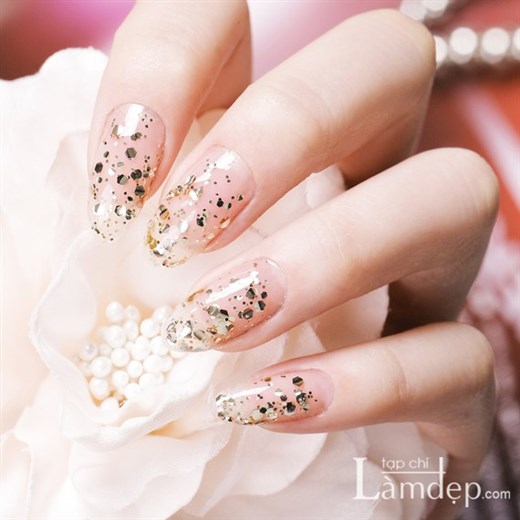 Style nail óng ánh quyến rũ phái đẹp