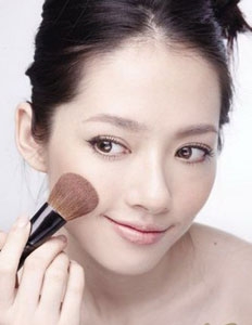 trang điểm tự nhiên - hình minh họa 2