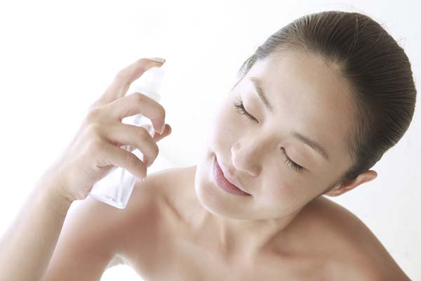 Nước Xịt Khoáng Hơn Cả Một Làn